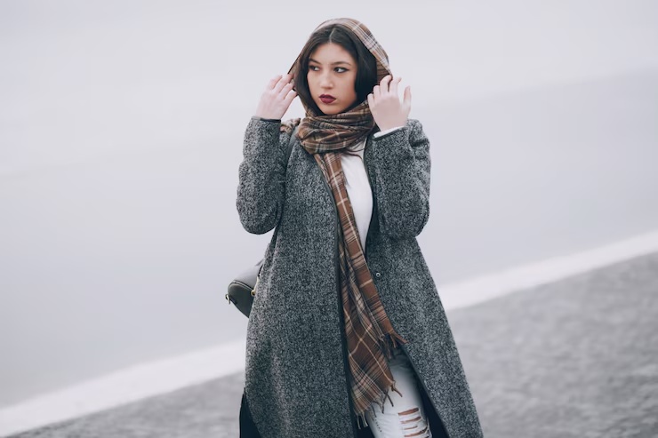 Fashion girls in city